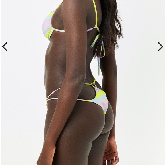 Kailyn Skimpy String Bottom FRANKIES BIKINIS - Picture 1 of 2